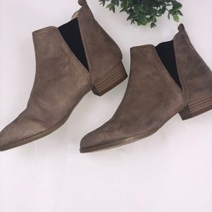 AMA Ankle Boots